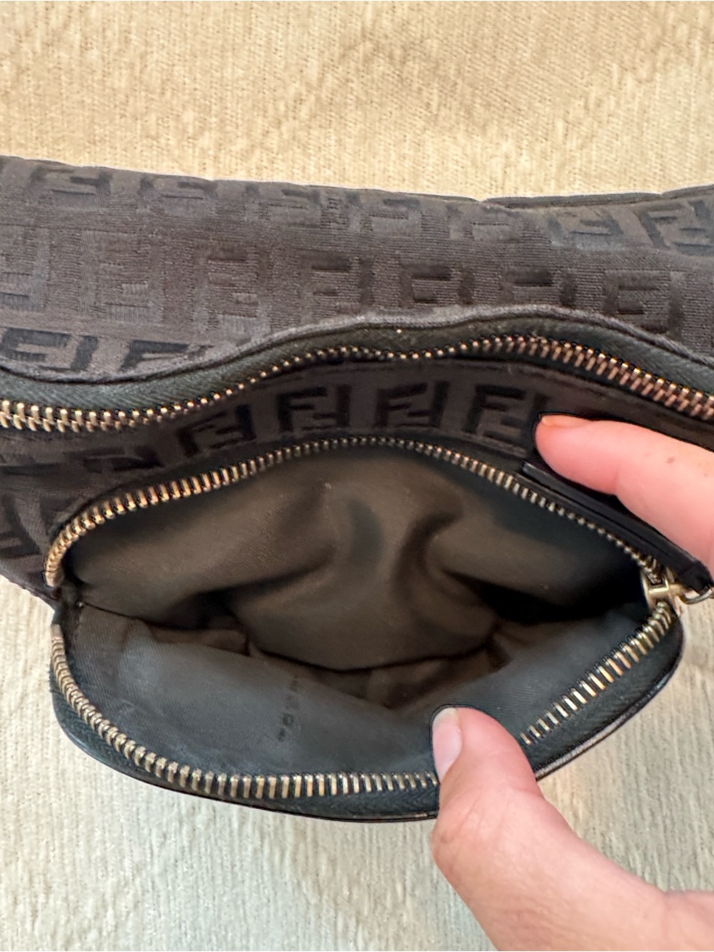 Authentic Fendi Zucchino Zucca Black Belt Bag / Bum Bag / Waist Bag Vintage Y2K - Picture 12 of 12